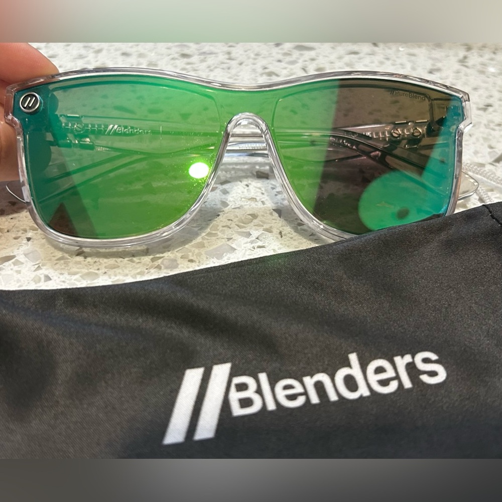 Blenders Millenia DX Polarized Sunglasses